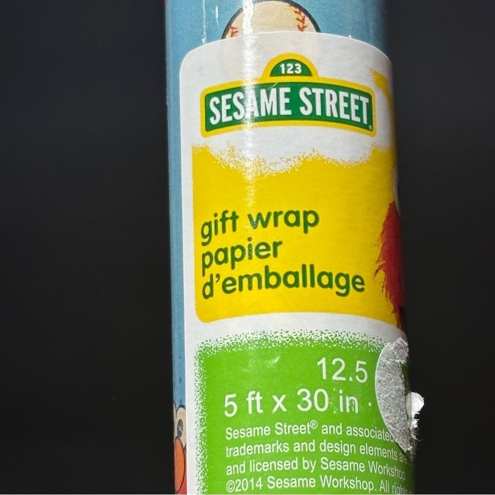Vintage 2 Rolls Sesame Street Christmas Gift Wrap 25 sq ft Sealed USA 2014 - Picture 2 of 16